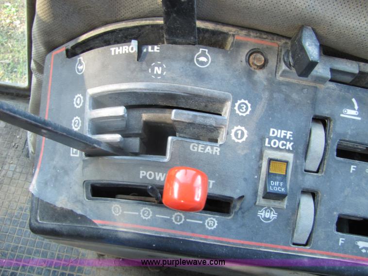 image for item 5279 1984 Case IH 2294 tractor with Koyker 5K front-end loader