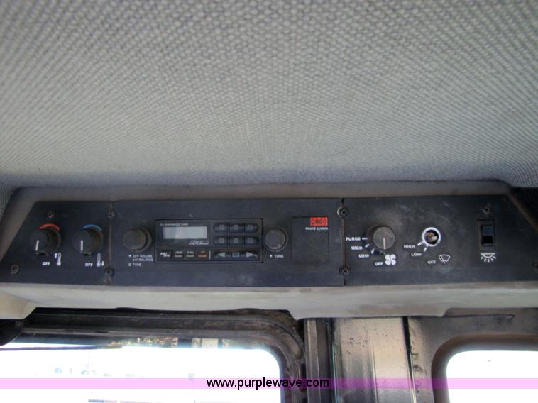 image for item 5279 1984 Case IH 2294 tractor with Koyker 5K front-end loader