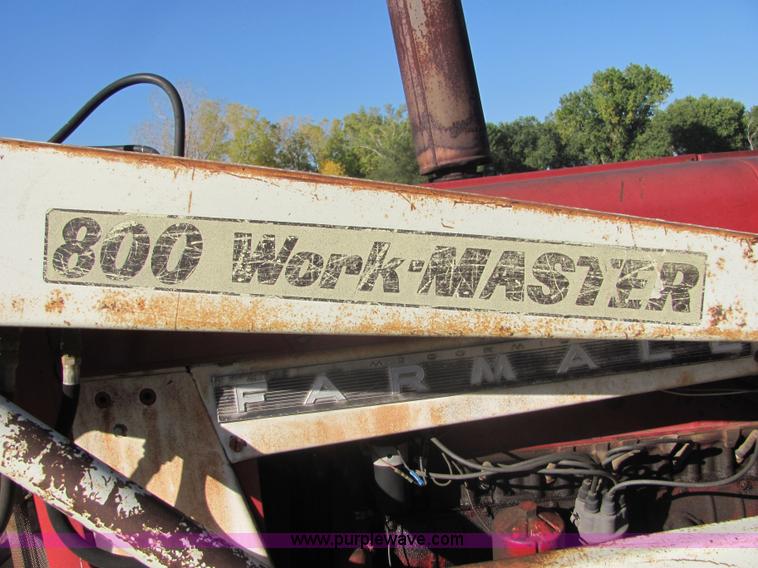 image for item 6560 Farmall F706 tractor with loader