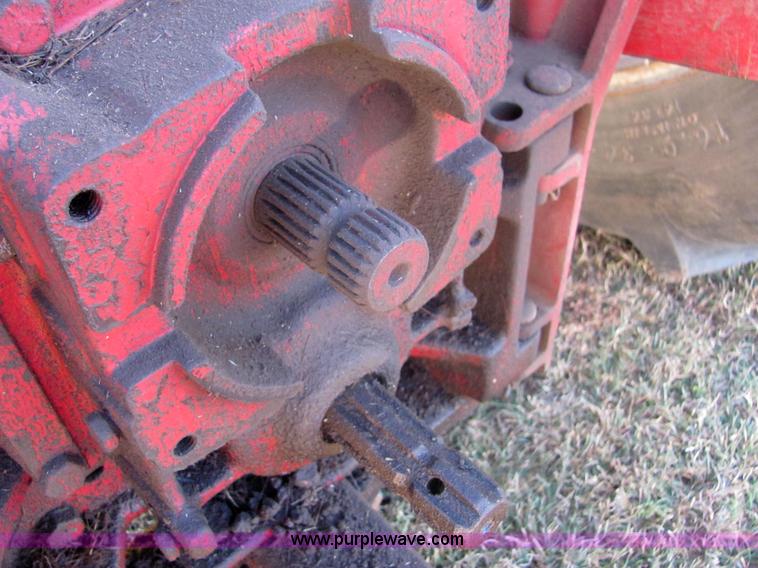 image for item 6560 Farmall F706 tractor with loader