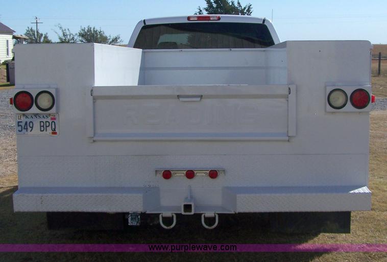 image for item 7340 2006 Chevrolet C3500 Silverado extended cab pickup truck