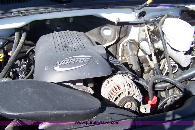 image for item 7340 2006 Chevrolet C3500 Silverado extended cab pickup truck