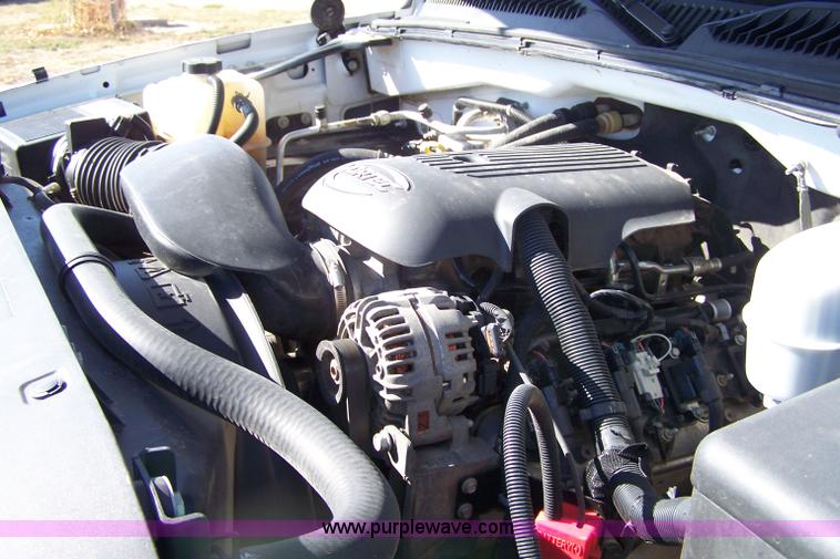 image for item 7340 2006 Chevrolet C3500 Silverado extended cab pickup truck