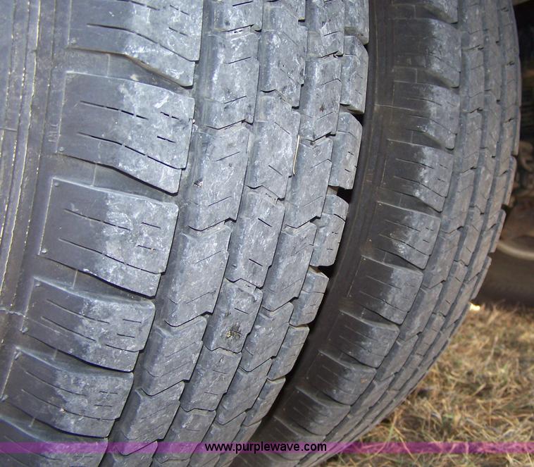 image for item 7340 2006 Chevrolet C3500 Silverado extended cab pickup truck