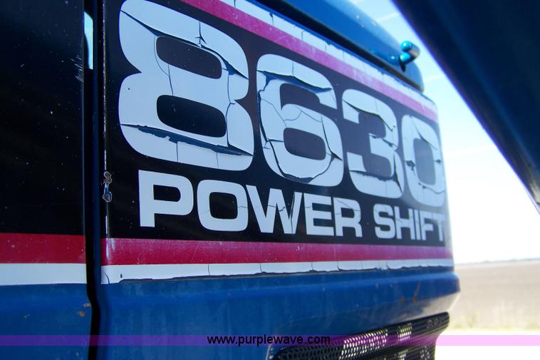 image for item 7400 1990 Ford 8630 tractor with loader