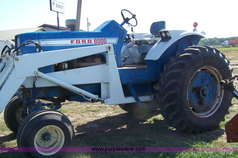 image for item 7403 1972 Ford 8000 tractor with loader