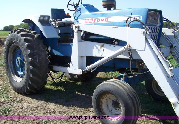 image for item 7403 1972 Ford 8000 tractor with loader