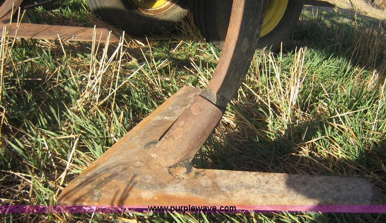 image for item 7800 1995 Sunflower 3060-42 Fallow-King