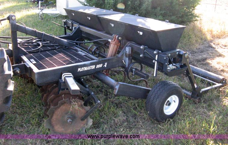 image for item 8027 Plot Master 800 feed plot drill with 93.5" fold-down roller/compactor attachemnt