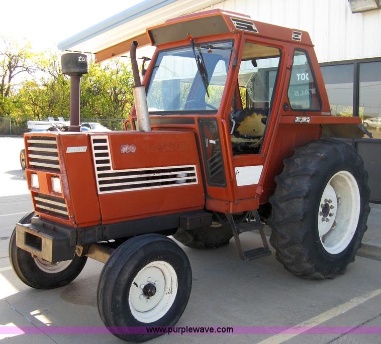 image for item 8042 Fiat Hesston 580 tractor with cab