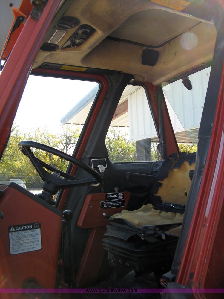 image for item 8042 Fiat Hesston 580 tractor with cab