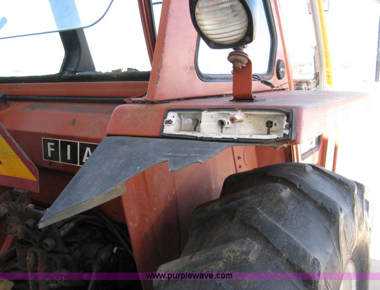 image for item 8042 Fiat Hesston 580 tractor with cab