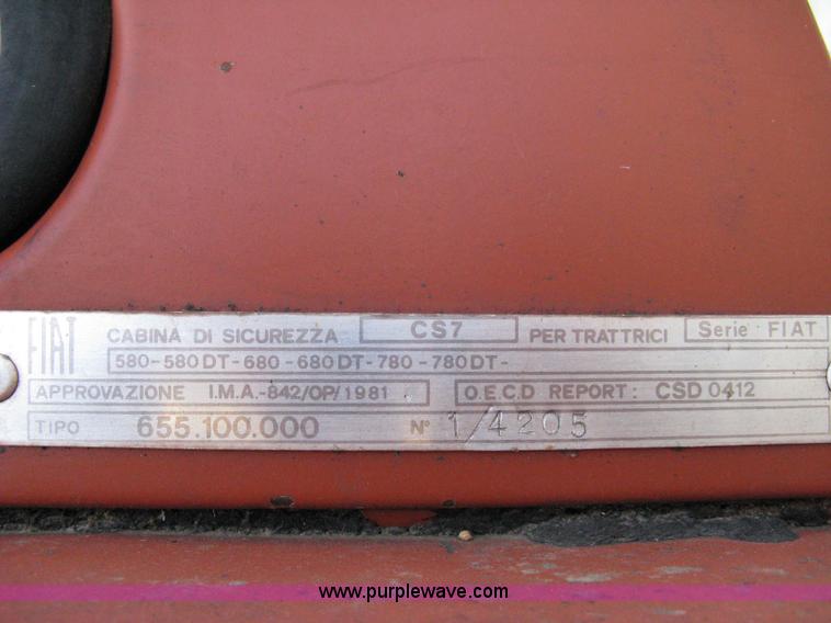 image for item 8042 Fiat Hesston 580 tractor with cab