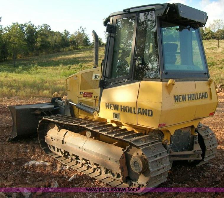 image for item 1610 2006 New Holland D85LT dozer