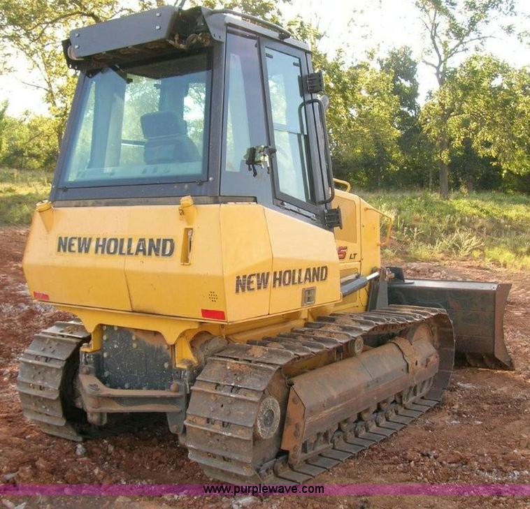 image for item 1610 2006 New Holland D85LT dozer