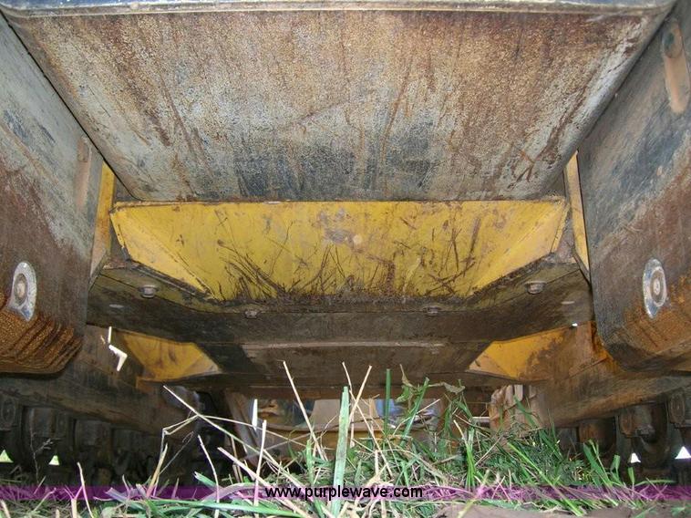 image for item 1610 2006 New Holland D85LT dozer