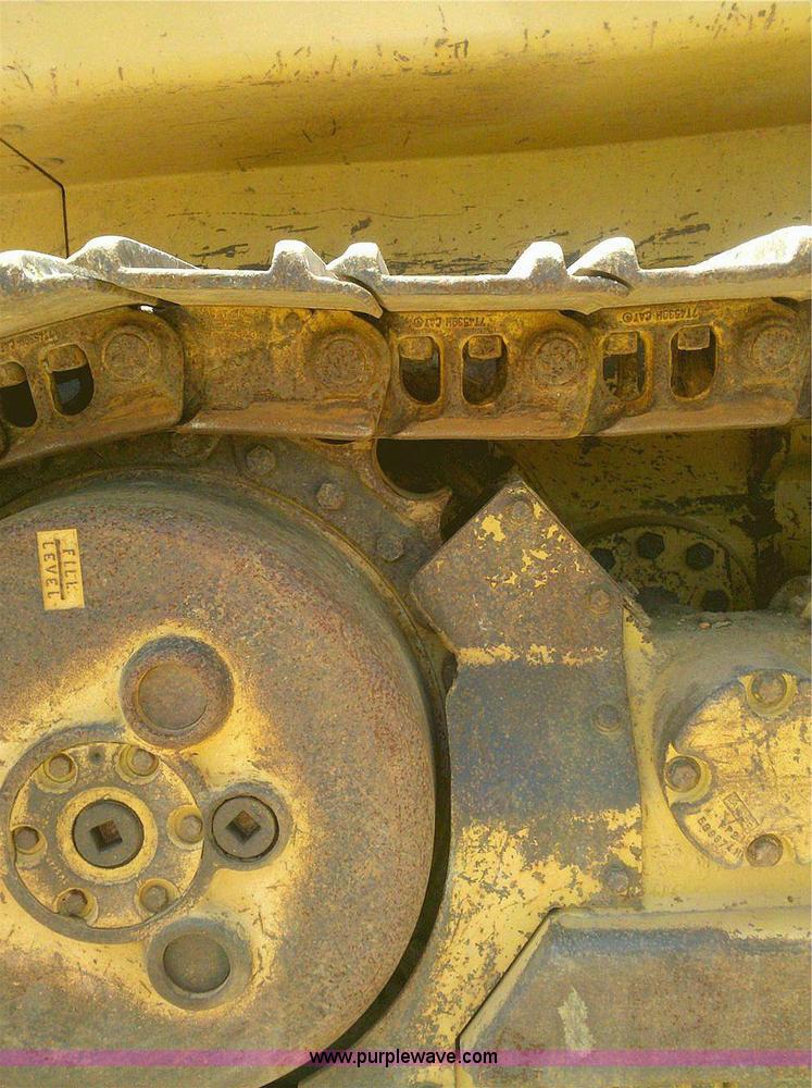 image for item 1701 1999 Caterpillar 953C track loader