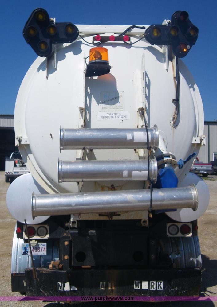 image for item 1951 1998 International Series 2554 Vactor truck