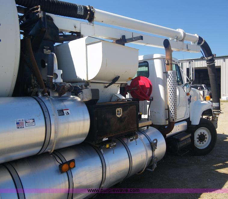 image for item 1951 1998 International Series 2554 Vactor truck