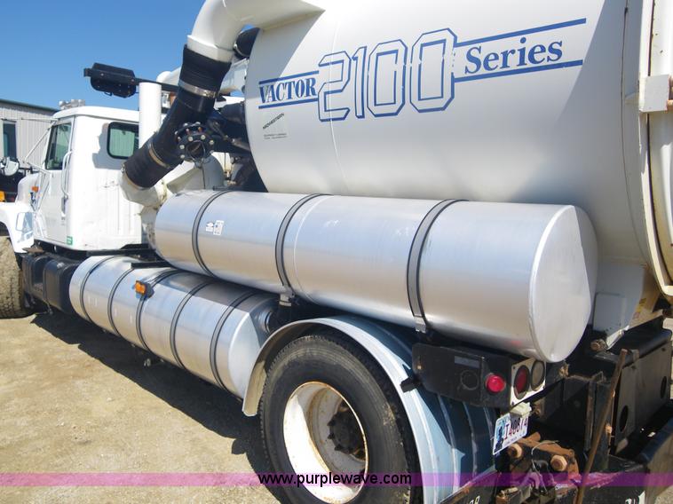 image for item 1951 1998 International Series 2554 Vactor truck