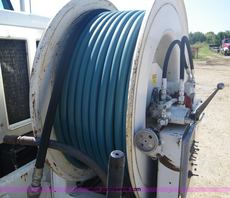 image for item 1951 1998 International Series 2554 Vactor truck