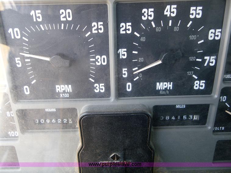 image for item 1951 1998 International Series 2554 Vactor truck