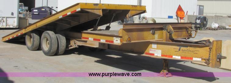 image for item 2102 1999 Trailboss 25' tiltbed trailer