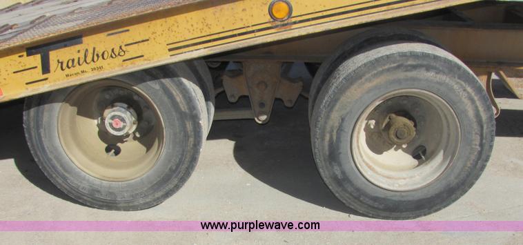image for item 2102 1999 Trailboss 25' tiltbed trailer