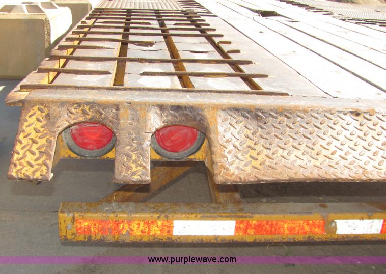 image for item 2102 1999 Trailboss 25' tiltbed trailer