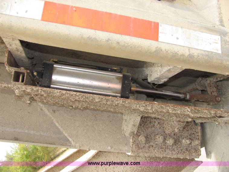 image for item 2104 1967 TEC 24' aluminum dump bed trailer