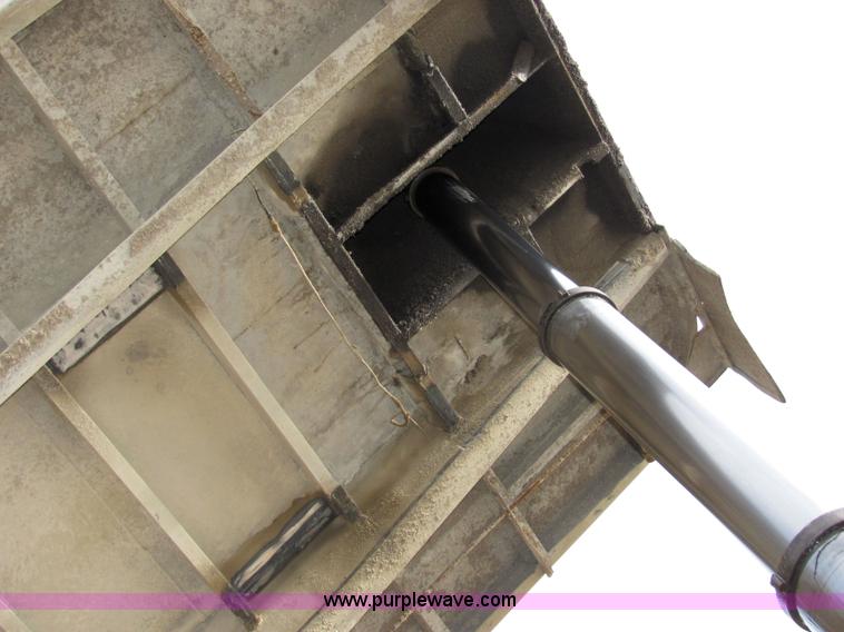 image for item 2104 1967 TEC 24' aluminum dump bed trailer