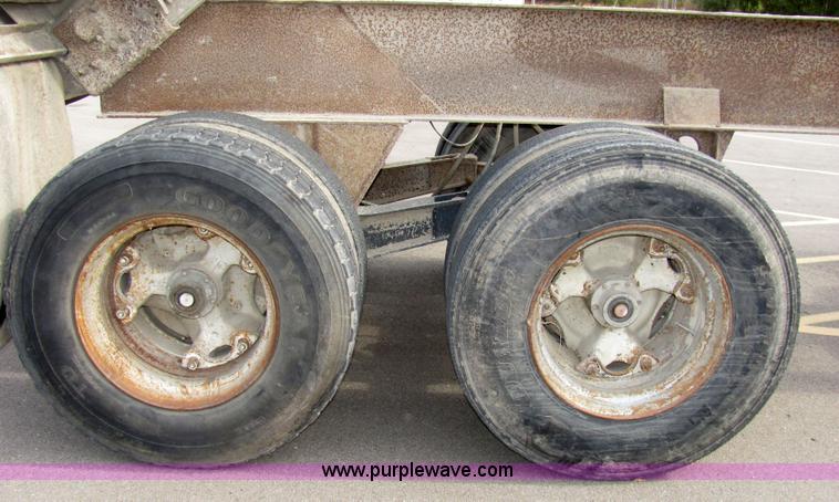 image for item 2104 1967 TEC 24' aluminum dump bed trailer