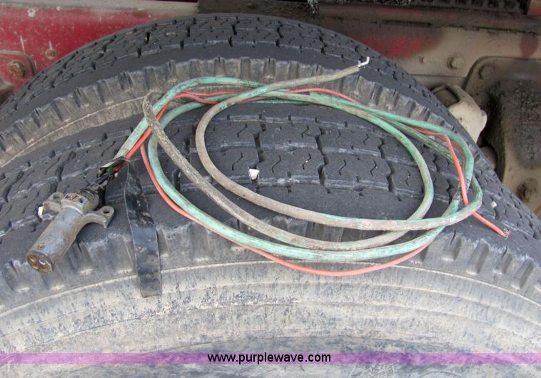 image for item 2104 1967 TEC 24' aluminum dump bed trailer