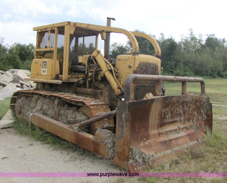 image for item 3440 1969 Caterpillar D7E dozer