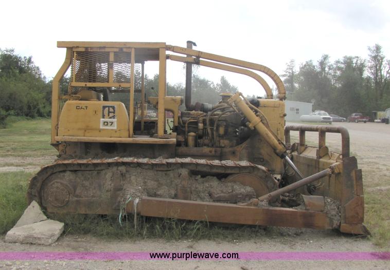 image for item 3440 1969 Caterpillar D7E dozer