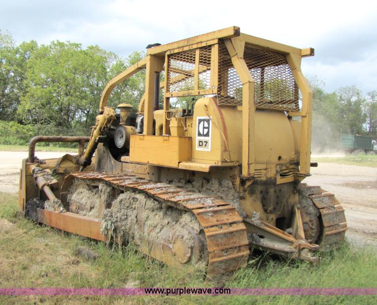 image for item 3440 1969 Caterpillar D7E dozer