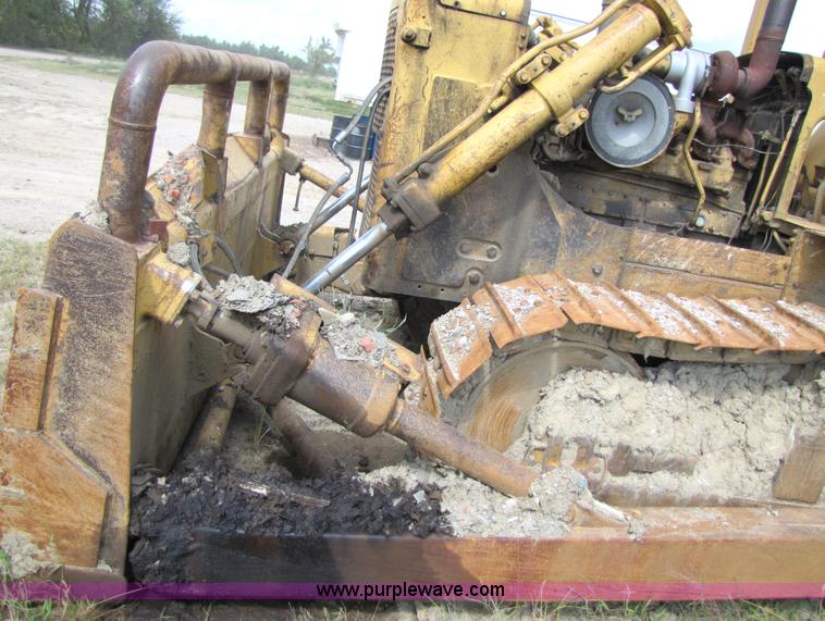 image for item 3440 1969 Caterpillar D7E dozer