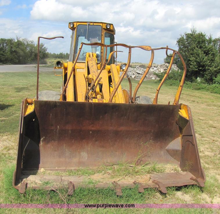 image for item 3441 John Deere 646C wheel loader