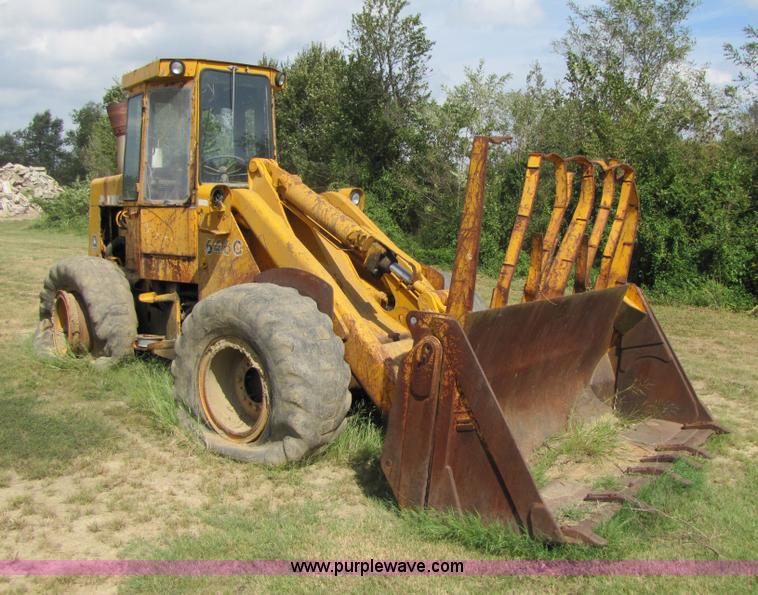 image for item 3441 John Deere 646C wheel loader