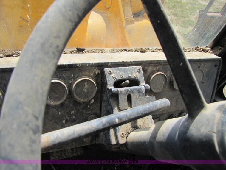 image for item 3441 John Deere 646C wheel loader