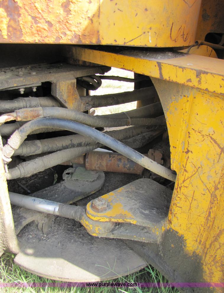 image for item 3441 John Deere 646C wheel loader