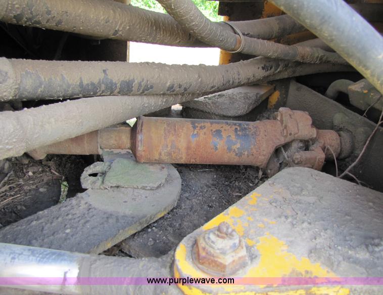 image for item 3441 John Deere 646C wheel loader