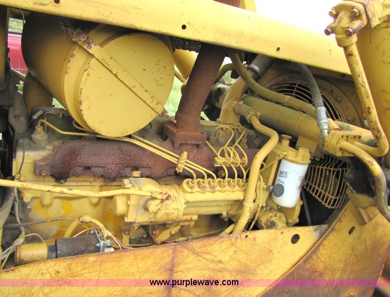 image for item 3443 1972 Caterpillar D5 dozer