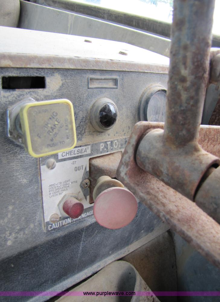 image for item 3444 1984 Mack MR685S rolloff truck