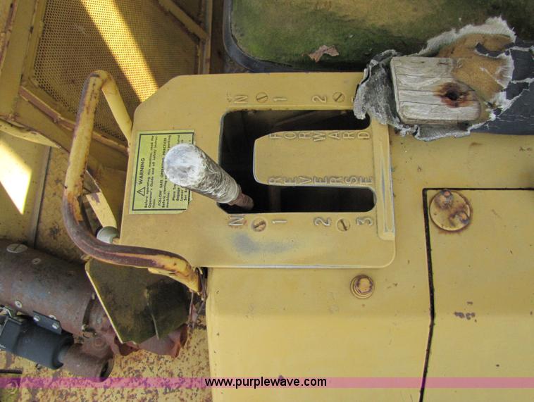 image for item 3445 1984 Caterpillar D6D dozer