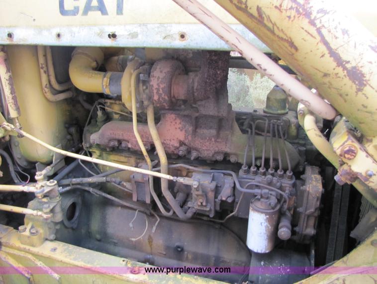 image for item 3445 1984 Caterpillar D6D dozer