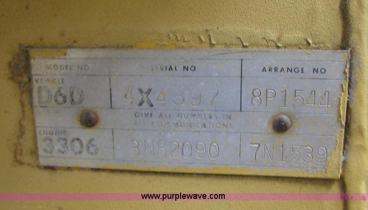 image for item 3445 1984 Caterpillar D6D dozer