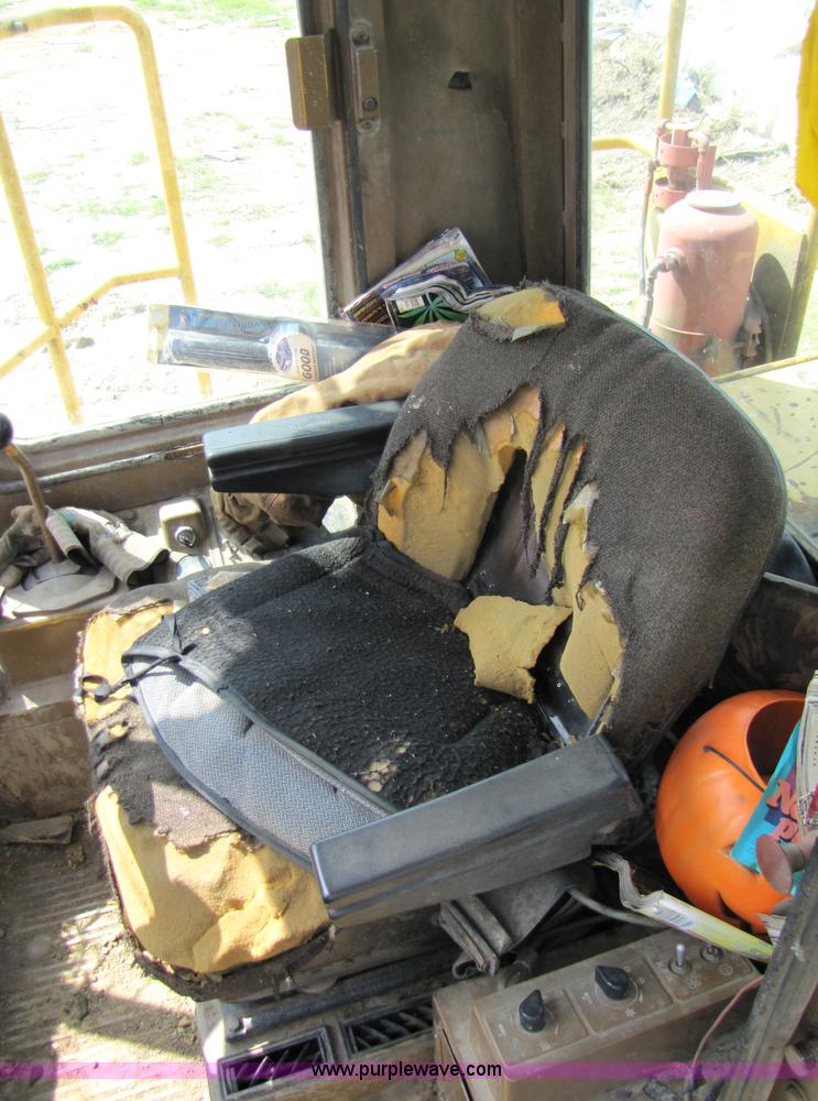 image for item 3446 Caterpillar 826C compactor