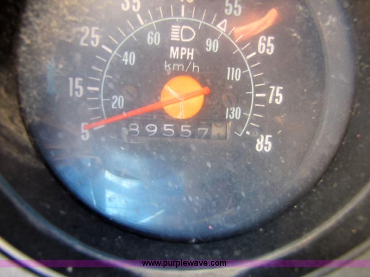 image for item 3576 1981 GMC Topkick C7D064 dump truck