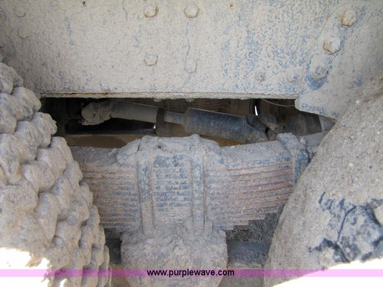 image for item 3576 1981 GMC Topkick C7D064 dump truck